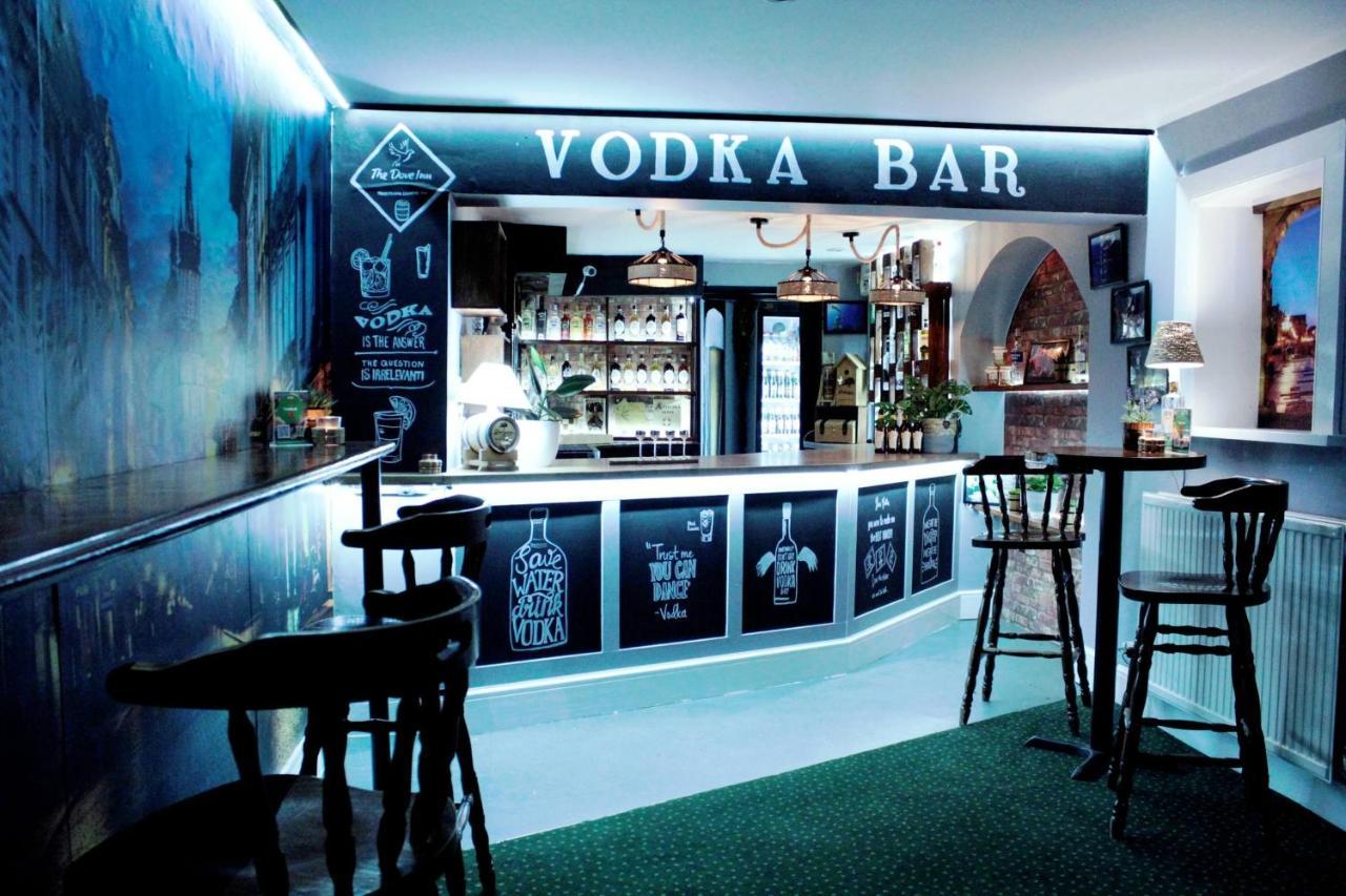 The Dove Inn Micheldever Εξωτερικό φωτογραφία