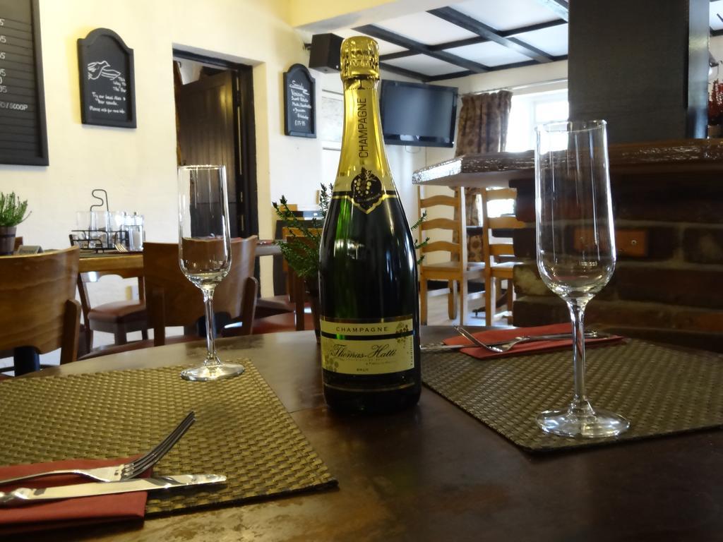 The Dove Inn Micheldever Εξωτερικό φωτογραφία